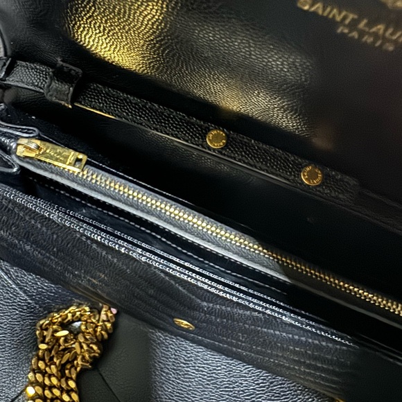 Selling Saint Laurent classic Cassandre chain wallet. - Picture 4 of 8